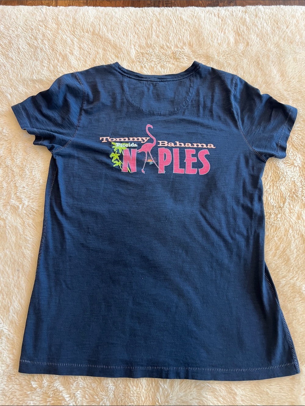 Tommy Bahama Naples Florida flamingo  T-Shirt medium